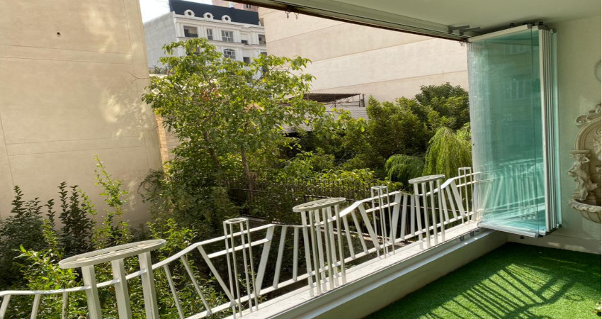بالکن شیشه ای تاشو یا&nbsp; آکاردئونی (Retractable Glass Balcony)