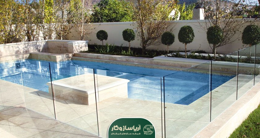 انواع نرده شیشه ای استخر